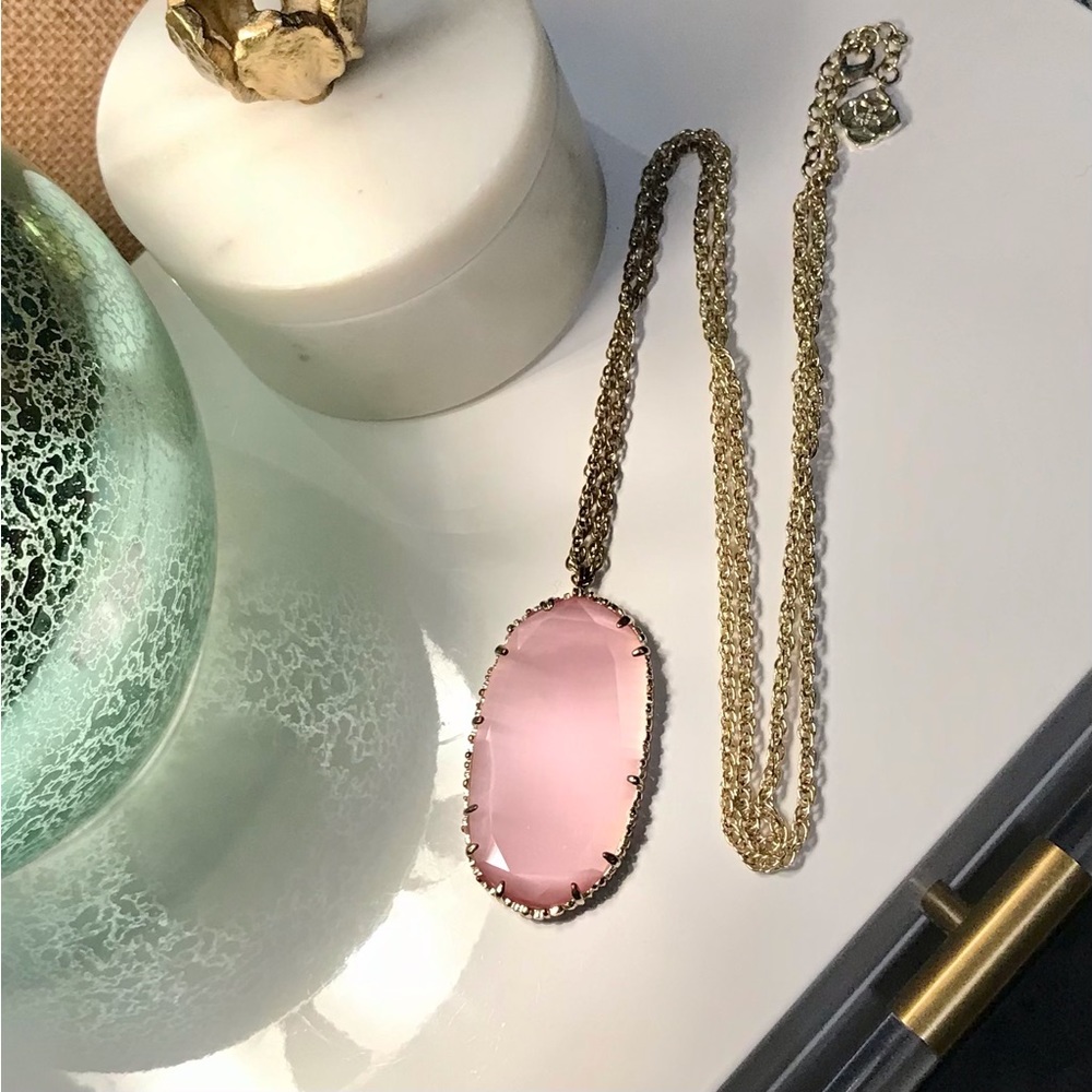 Kendra Scott vintage Donna necklace.
